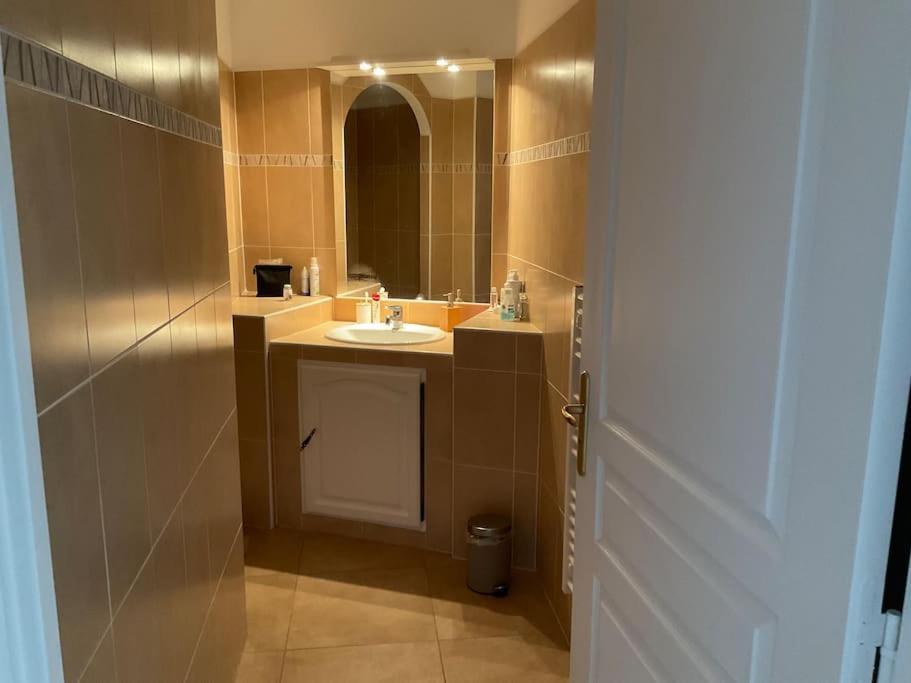 Akropole De Caroline, Central, Lumineux, Calme, Free Parking, Lift, 3 Beds Драгинян Екстериор снимка